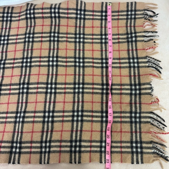 **SOLD**Burberry Wool Shawl Scarf - Picture 6 of 6